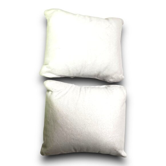 2 White Velveteen Bracelet Display Pillow Set NIP Storage Elegant - Picture 1 of 6